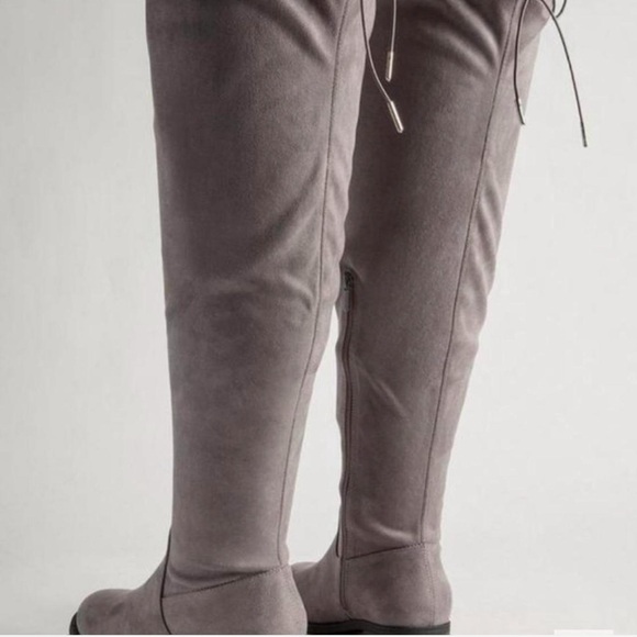 Torrid stretch flat over the knee boots - Picture 3 of 7